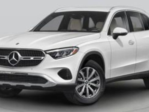 Used 2024 Mercedes-Benz GLC 300 image 1