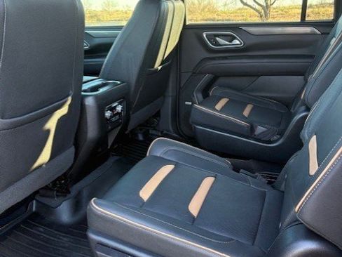 Used 2023 GMC Yukon XL AT4 w/ AT4 Premium Package image 13
