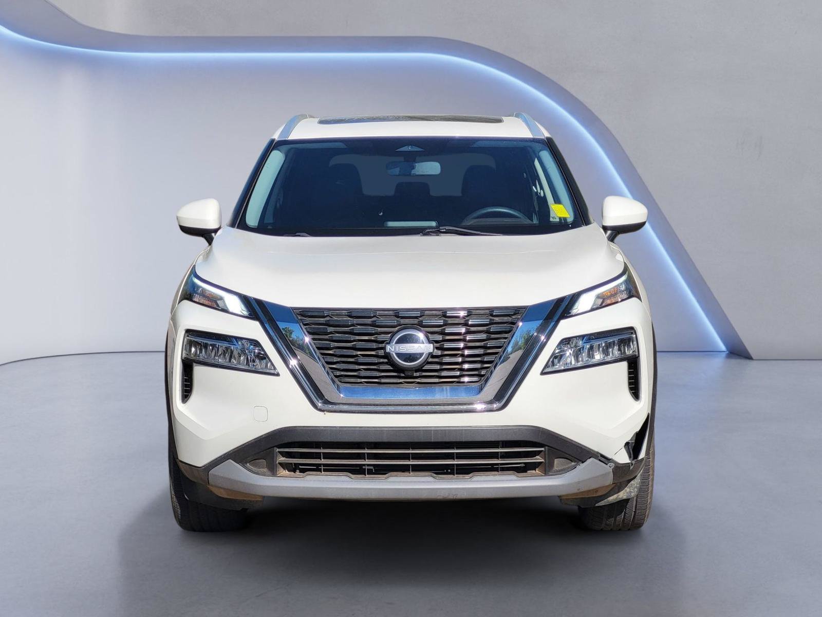 Used 2023 Nissan Rogue SV w/ SV Premium B Package AWD/4WD image 2
