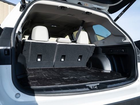 Used 2024 Subaru Forester Limited image 39