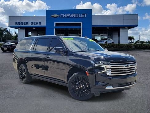 Used 2024 Chevrolet Suburban High Country w/ Advanced Technology Package AWD/4WD image 1