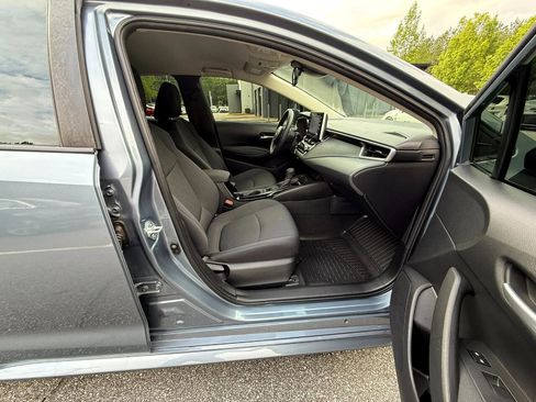 Used 2021 Toyota Corolla LE image 15