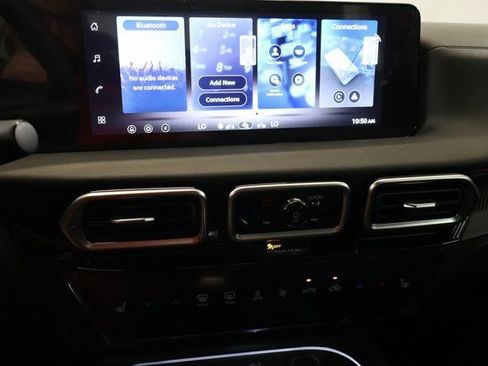 New 2026 Nissan Sentra SR w/ SR Premium Package FWD image 18