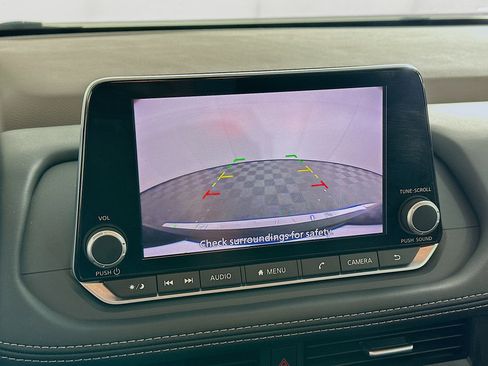 Used 2023 Nissan Rogue SV image 22