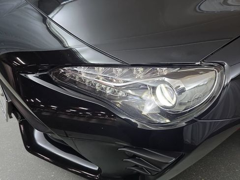 Used 2017 Toyota 86 RWD image 25