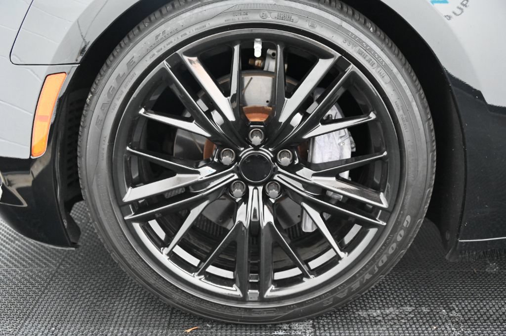 Used 2019 Chevrolet Camaro SS RWD image 39