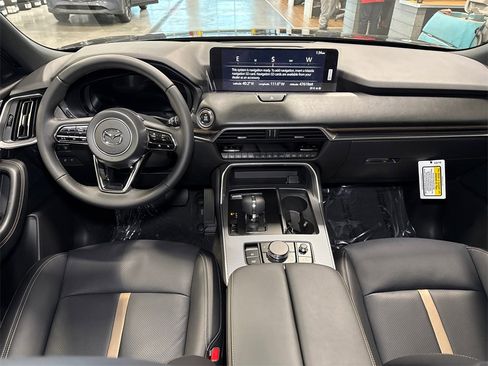 New 2026 MAZDA CX-90 3.3 Turbo w/ Premium Plus Pkg image 6