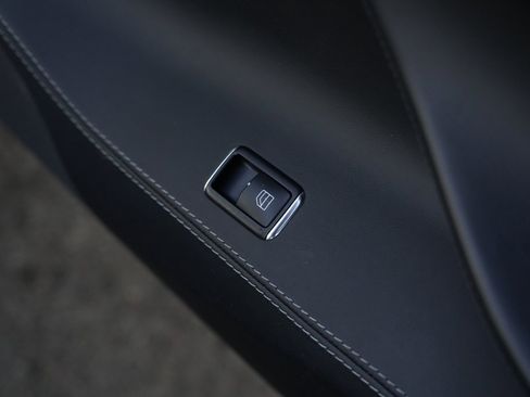 Used 2017 Tesla Model S 75D image 32