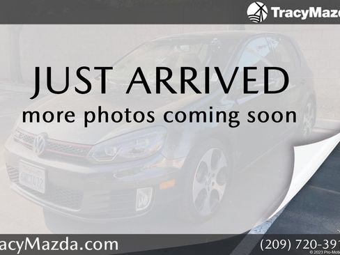 Used 2012 Volkswagen Golf 4-Door FWD image 1