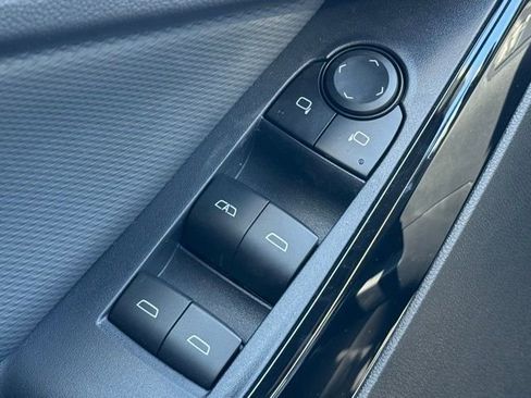 New 2026 Chevrolet Equinox LT w/ Safety and Technology Package AWD/4WD image 32