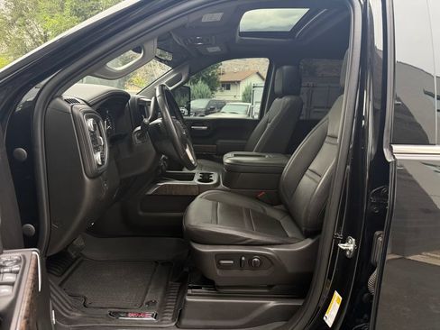 Used 2022 GMC Sierra 3500 Denali w/ Denali Black Diamond Edition AWD/4WD image 20