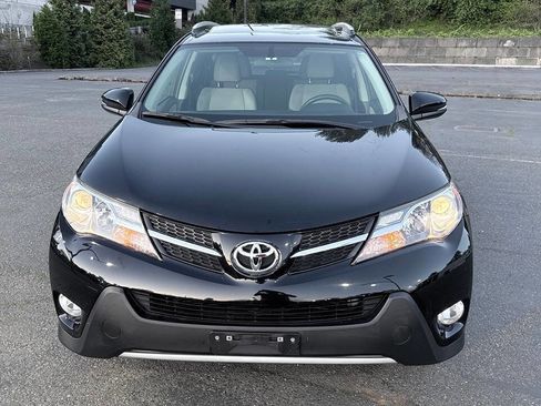 Used 2014 Toyota RAV4 XLE AWD/4WD image 4