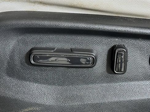 Used 2018 Honda CR-V EX-L image 14