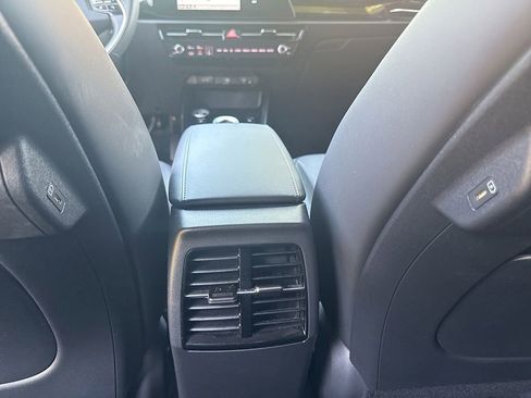 Used 2024 Kia Niro Wind FWD image 27