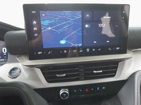 Certified 2025 Ford Explorer Active image 16