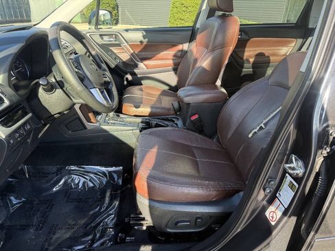 Used 2018 Subaru Forester 2.5i Touring AWD/4WD image 10