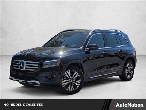 Certified 2026 Mercedes-Benz GLB 250 4MATIC image 1