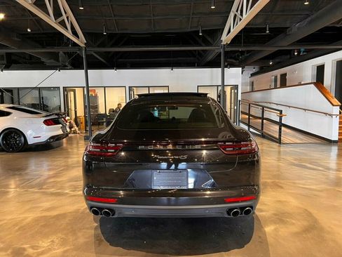Used 2017 Porsche Panamera 4S image 4
