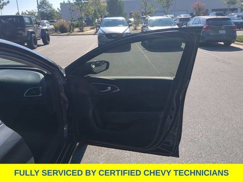 Used 2016 Chrysler 200 Limited FWD image 40