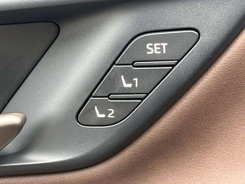 Used 2024 Toyota Crown AWD/4WD image 30