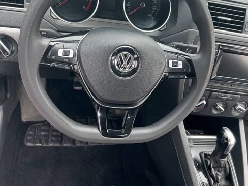Used 2017 Volkswagen Jetta S FWD image 28