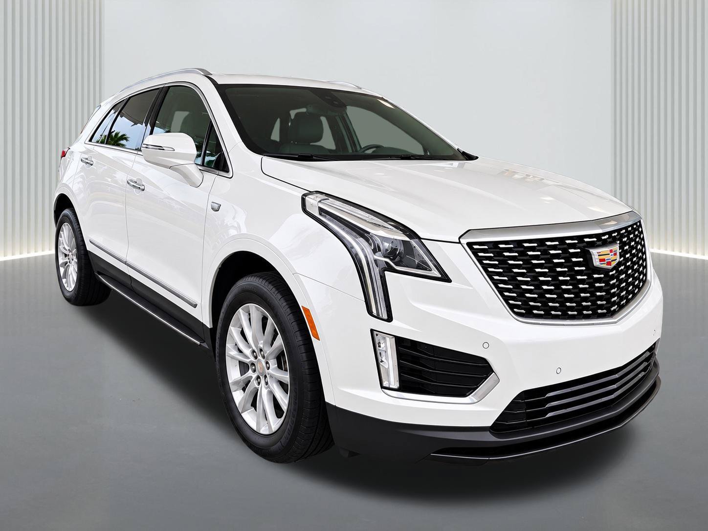 Certified 2023 Cadillac XT5 Luxury FWD image 11