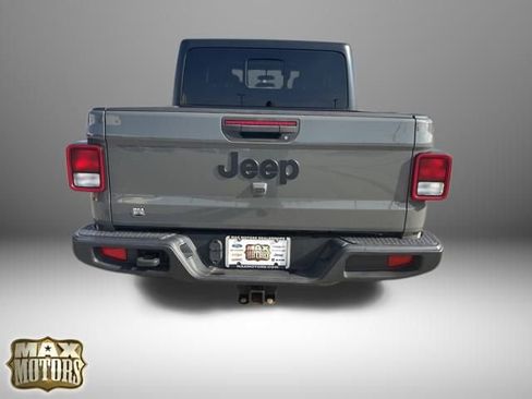 Used 2021 Jeep Gladiator Sport image 6