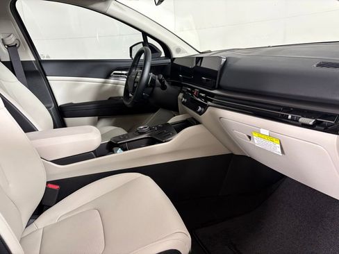 New 2026 Kia Sportage EX AWD/4WD image 14