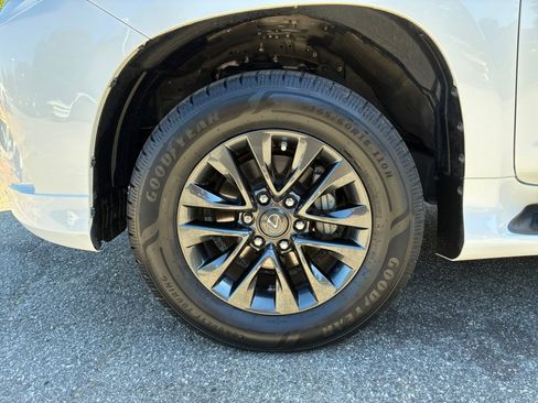 Used 2022 Lexus GX 460 Premium AWD/4WD image 31