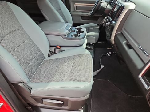 Used 2019 RAM 1500 Big Horn RWD image 27