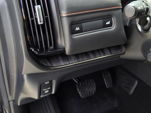 New 2026 Nissan Armada PRO-4X w/ Captain's Chari Seat Package AWD/4WD image 20