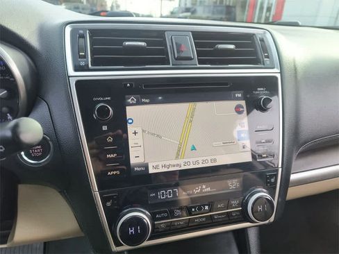 Used 2018 Subaru Outback 3.6R Limited image 18