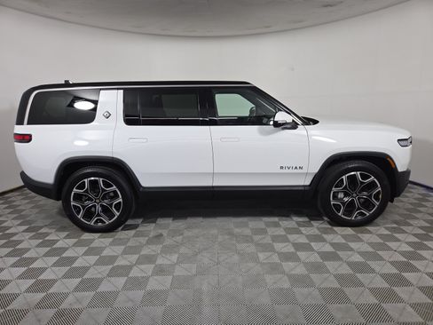 Used 2025 Rivian R1S Adventure AWD/4WD image 6