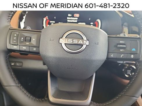 New 2026 Nissan Pathfinder Platinum w/ Lighting Package FWD image 14
