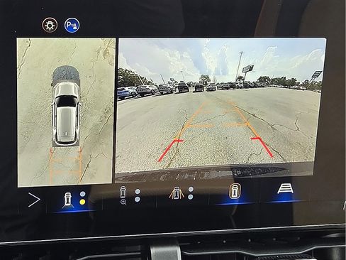 New 2026 Chevrolet Equinox ACTIV w/ Safety and Technology Package FWD image 16