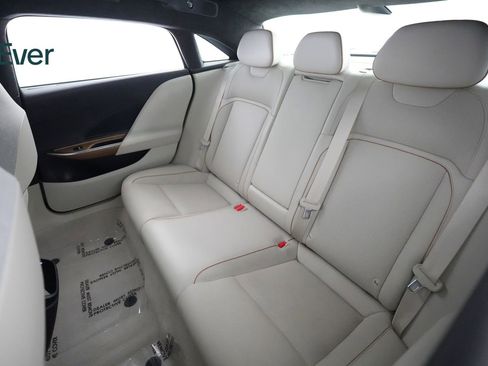 Used 2023 Lucid Air Touring AWD/4WD image 24