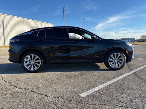 Used 2024 Buick Envista Avenir image 8