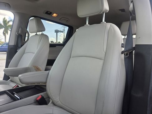 Used 2025 Honda Odyssey EX-L image 22