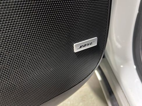 Used 2024 Buick Enclave Premium image 23