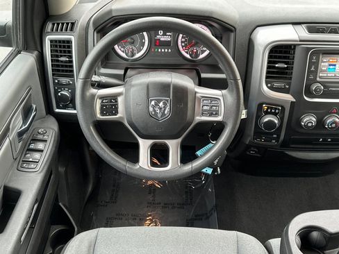 Used 2024 RAM 1500 Classic SLT image 17