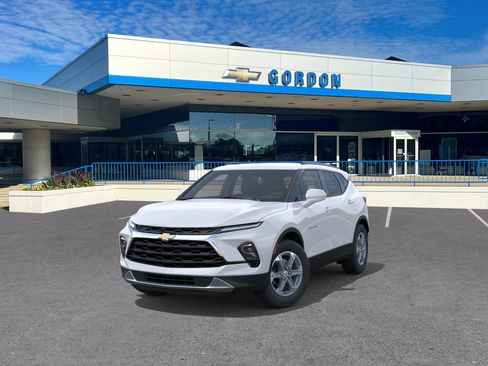 New 2025 Chevrolet Blazer LT w/ Convenience Package image 8