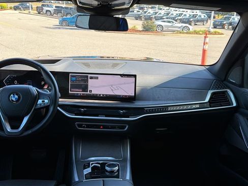 Used 2025 BMW X5 sDrive40i w/ Climate Comfort Package image 24