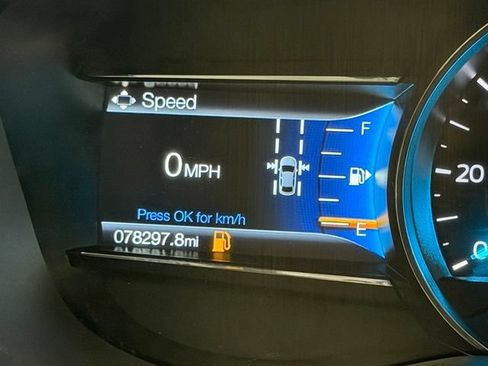 Used 2018 Ford Explorer Limited w/ Equipment Group 301A AWD/4WD image 10