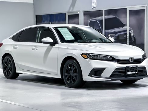 Used 2024 Honda Civic LX image 7