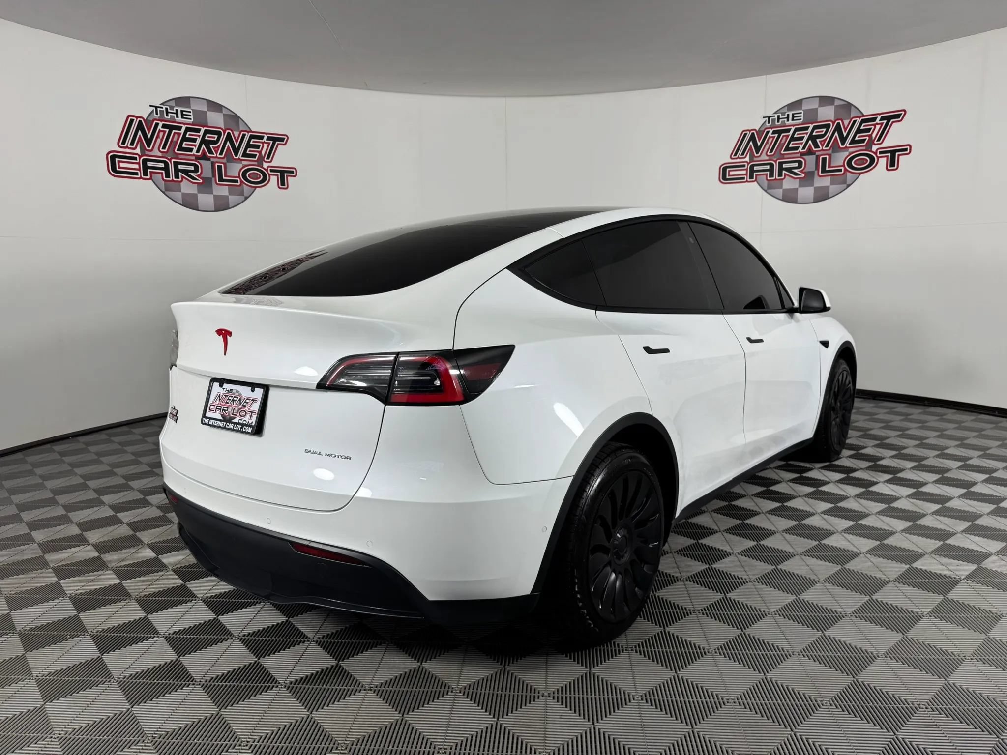 Used 2020 Tesla Model Y Long Range AWD/4WD image 7