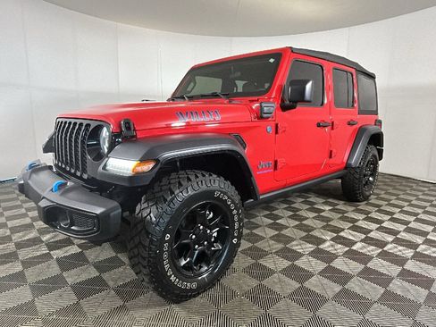 Used 2023 Jeep Wrangler Unlimited w/ Cold Weather Group AWD/4WD image 9