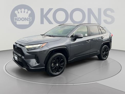 Used 2022 Toyota RAV4 SE w/ Convenience Package AWD/4WD image 1