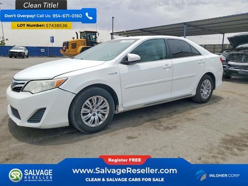 Used 2014 Toyota Camry LE FWD image 1