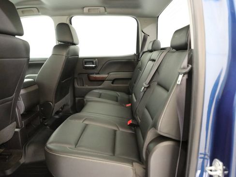 Used 2017 GMC Sierra 1500 SLT w/ SLT Premium Package AWD/4WD image 10