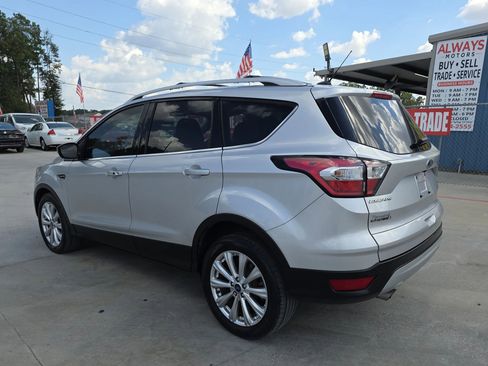 Used 2017 Ford Escape Titanium image 12